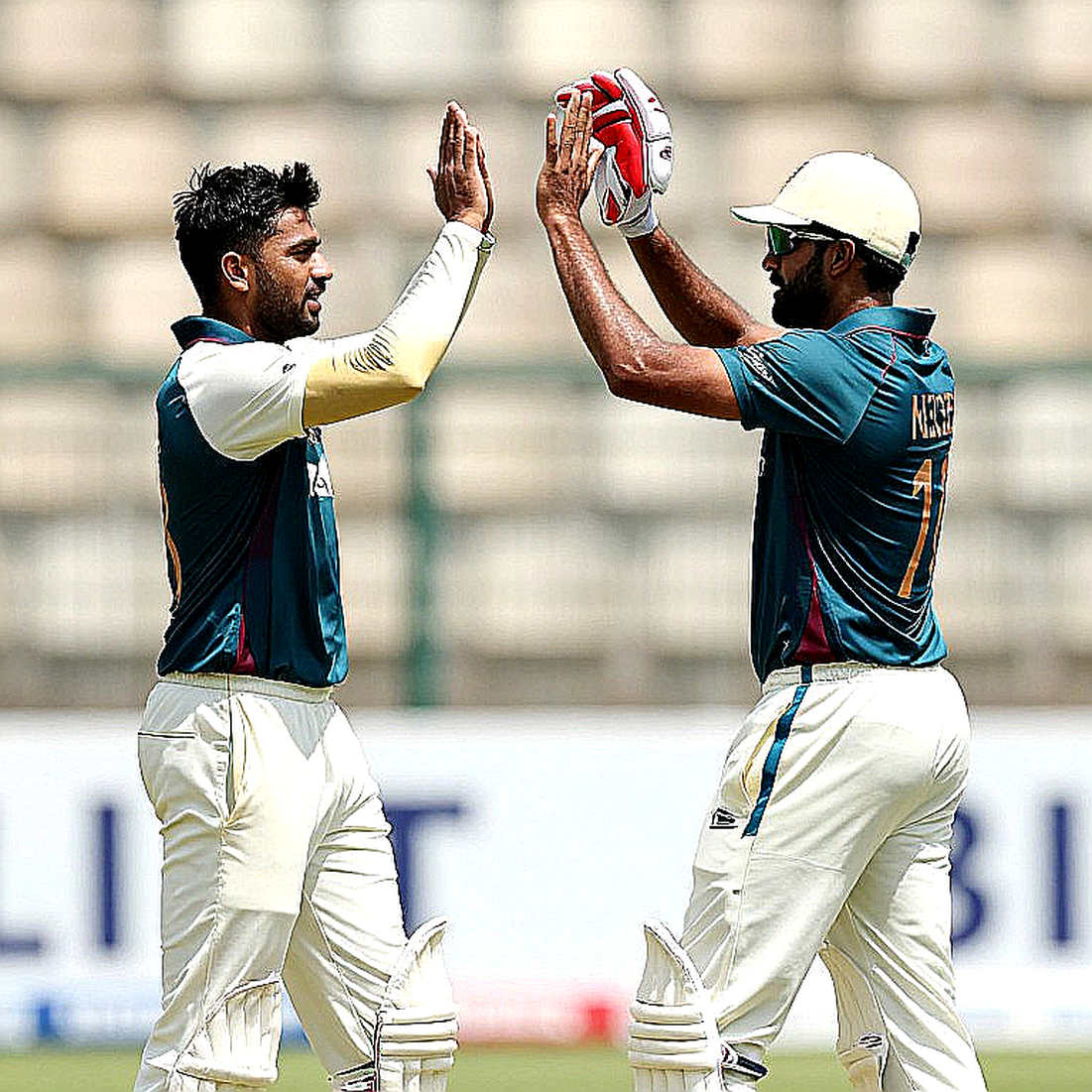 ক্রিকেটের ডেটা-খতিয়ান: ব্লকচেইন যে সমস্যার সমাধান করে, আর যে সমস্যা নিজেই তৈরি করে