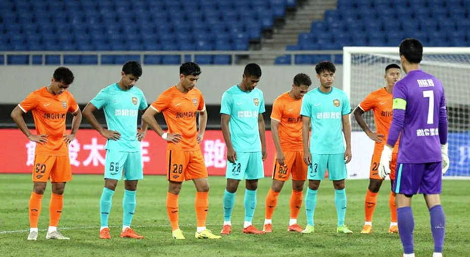 দশ নাম, একটি ফাঁকা জায়গা: থাম্মাসাতের রাতে পার্সিব বান্দুংয়ের অসম্পূর্ণ একাদশ